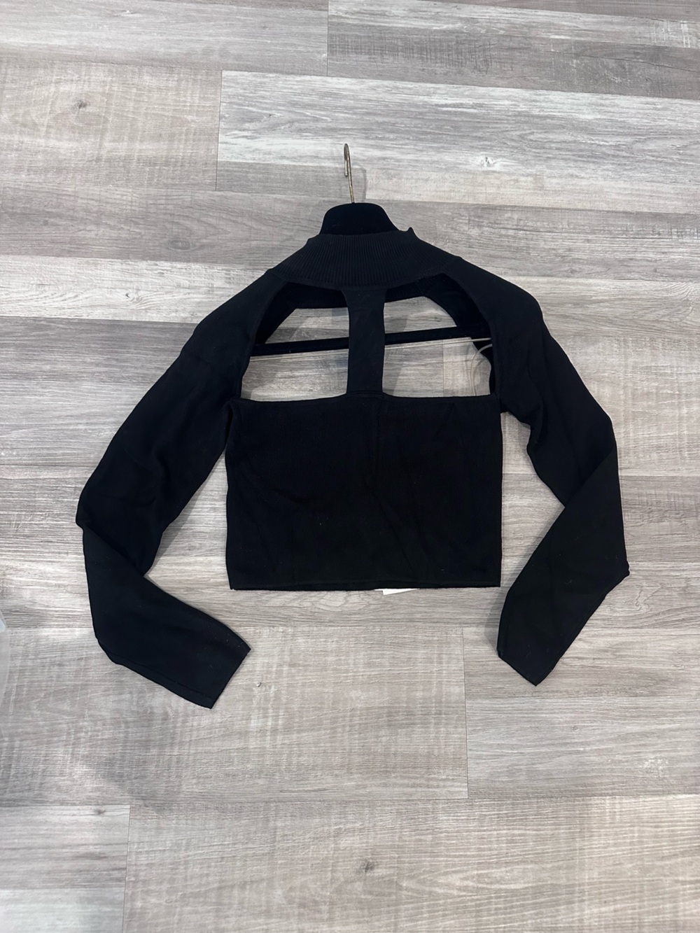 Zara Black Cutout Long-Sleeve Crop Top